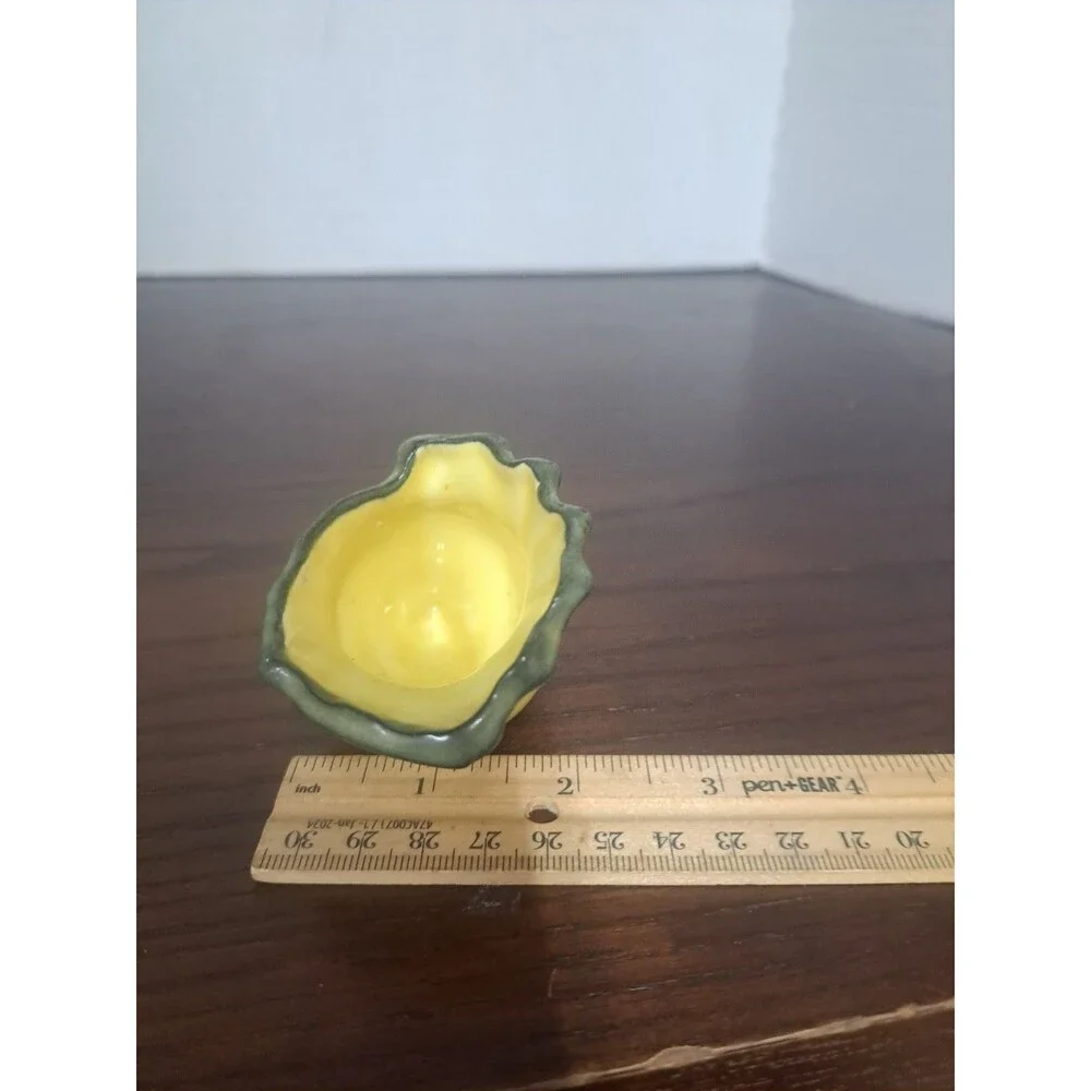 1940s Shell Shape Yellow With Olive Trim On Scalloped Edge Seashell Shape Sugar